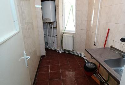 Apartament cu 2 camere decomandat în Vărsătura - 3