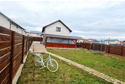 Casă cu 4 camere cu Canalizare în Tărlungeni - 2