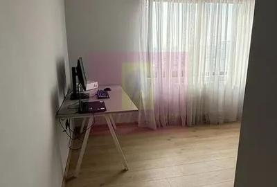 Apartament cu 3 camere decomandat în Vitan