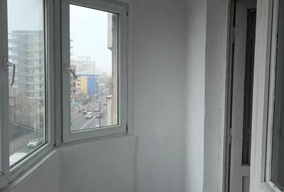 Garsonieră decomandată în Km 4 - 1