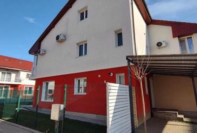 Duplex cu 5 camere cu Teren 300 Mp în Central