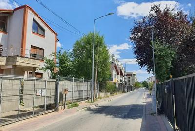 Apartament cu 2 camere decomandat în Titan