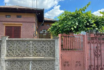 Casă individuală cu 5 camere cu Canalizare în Industriilor - 1