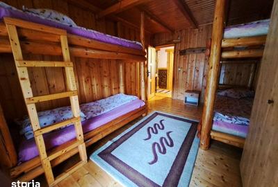 Casă cu 10 camere cu Teren 1500 Mp în Vale - 8