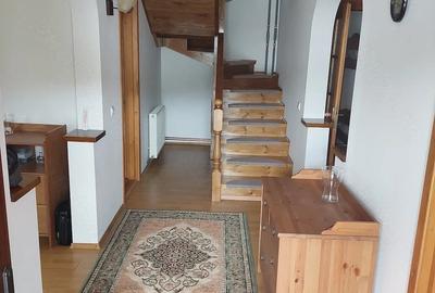 Casă cu 5 camere cu Teren 476 Mp în Central - 4