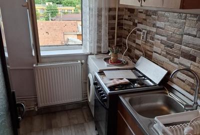 Apartament cu 3 camere decomandat în Micro 5 - 6