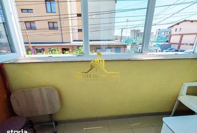 Garsonieră decomandată în Iris