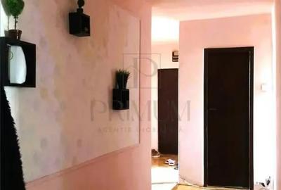 Apartament cu 4 camere decomandat în Mircea cel Bătrân
