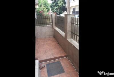 Casă cu 8 camere cu Teren 200 Mp în Unirii