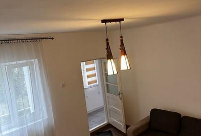 Casă cu 3 camere cu Teren 200 Mp în Central