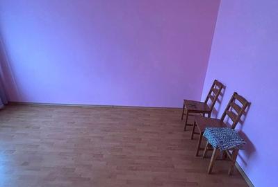 Apartament cu 3 camere în Central - 3