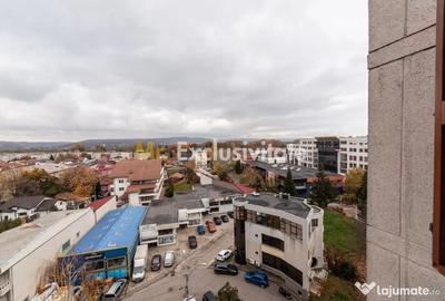 Apartament cu 3 camere decomandat în Ultracentral