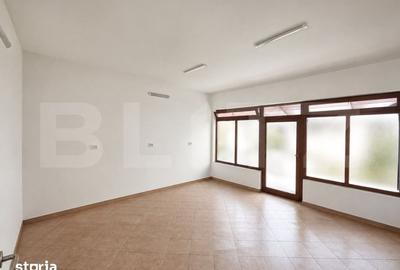 Spațiu comercial, de 25 mp, în Craiovița Nouă