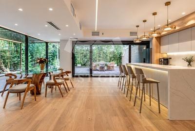 Apartament cu 4 camere decomandat, mobilat în Herăstrău