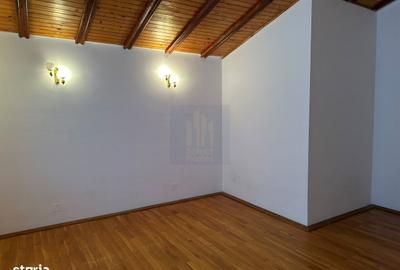 Casă cu 4 camere în Nord