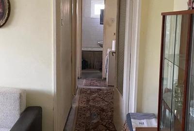 Apartament cu 3 camere semidecomandat în Central - 3