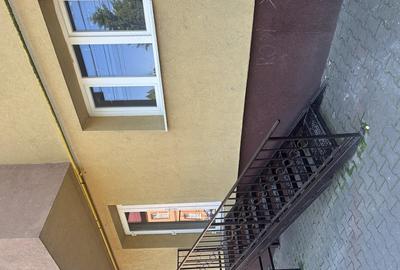 Spațiu comercial, de 37 mp, în Central - 4