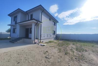 Casă individuală cu 5 camere cu Canalizare în Braniște (Podari) - 2