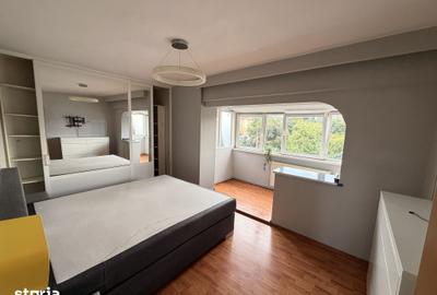 Apartament cu 3 camere în Tineretului