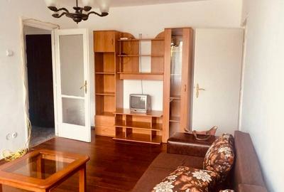 Apartament cu 2 camere semidecomandat în P-ța Muncii - 1