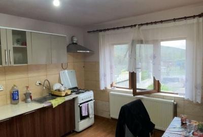 Casă cu 4 camere cu Teren 800 Mp în Central - 7