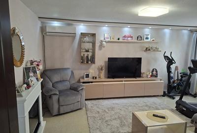 Apartament cu 3 camere decomandat în 1 Decembrie - 2