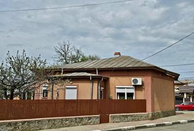 Casă cu 4 camere decomandat cu Teren 500 Mp în Central - 7