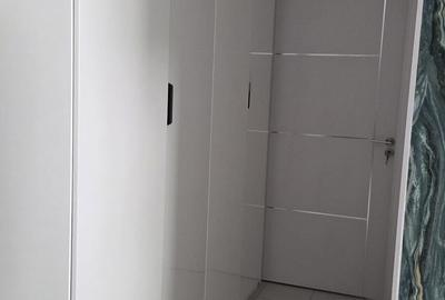 Apartament cu 3 camere decomandat în Roșu - 1