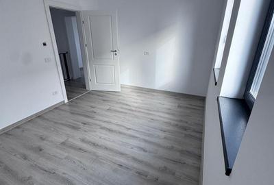 Duplex cu 5 camere cu Canalizare în Moșnița Nouă - 9