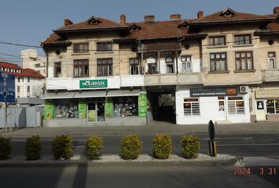 Casă individuală cu 5 camere cu Teren 1297 Mp în 1 Mai - 2