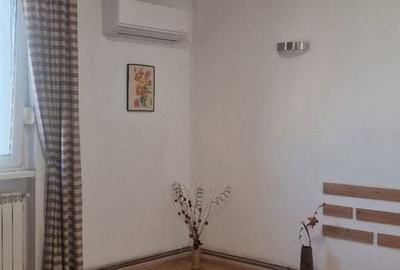 Apartament cu 2 camere decomandat în Universitate