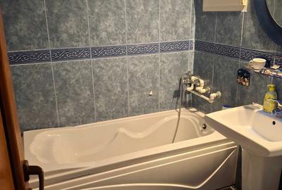 Apartament cu 2 camere semidecomandat în Obor