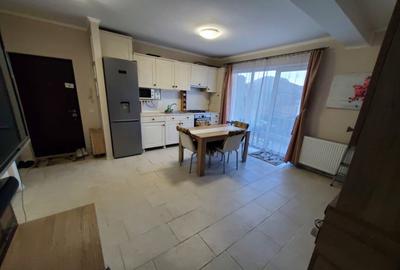 Apartament cu 2 camere semidecomandat în Florești