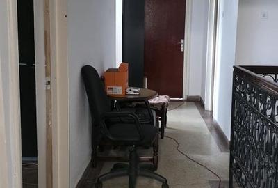 Casă cu 4 camere cu Teren 429 Mp în Calea București - 2