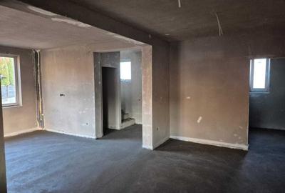 Casă cu 4 camere în Unirii - 9