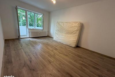 Garsonieră decomandată în Vitan