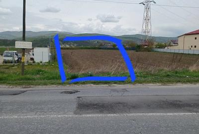 Teren de 3733 mp, în Central - 2