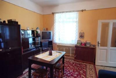 Casă cu 2 camere cu Canalizare în Iris
