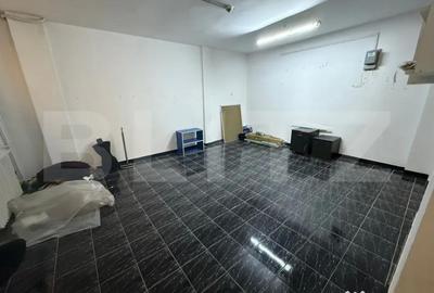 Spațiu comercial, de 68 mp, în Central - 3