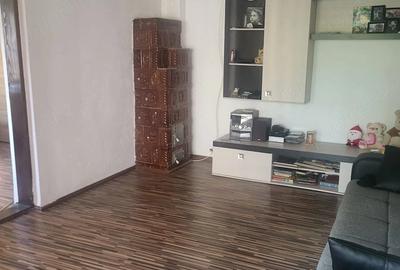 Apartament cu 2 camere decomandat în Pucioasa - 4