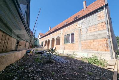 Duplex cu 6 camere cu Canalizare în Gruia - 1