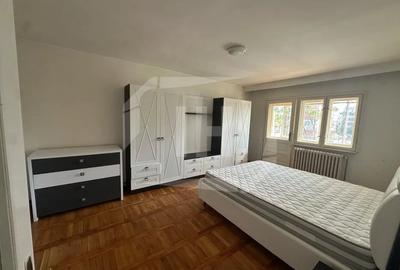 Apartament cu 3 camere semidecomandat, mobilat în Mănăștur