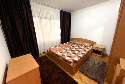 Apartament cu 2 camere decomandat, mobilat în Rovine