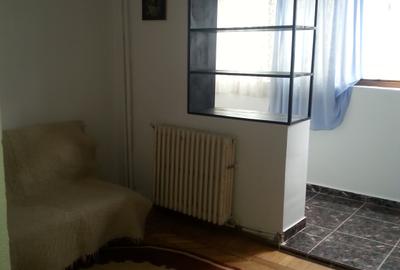 Apartament cu 4 camere în Ultracentral