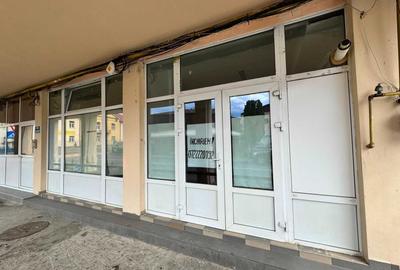 Spațiu comercial, de 56 mp, în Central - 3