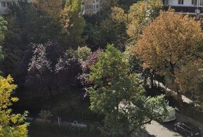Apartament cu 2 camere semidecomandat, mobilat în Tineretului