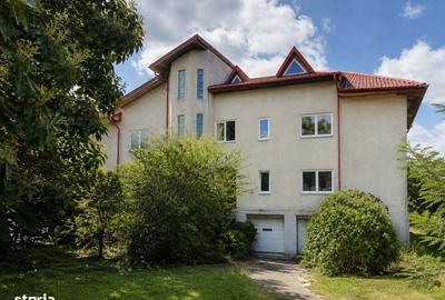Casă cu 4 camere în Central
