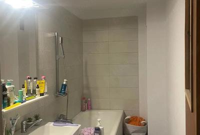 Apartament cu 4 camere decomandat în 13 Septembrie