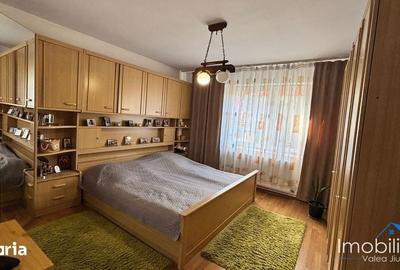 Casă cu 4 camere cu Teren 370 Mp în Central - 12
