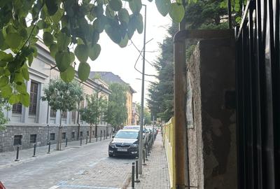 Apartament cu 3 camere decomandat în Armeneasca - 2